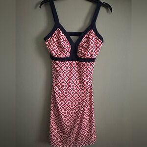 Patagonia Dress Womens sleeveless size large v- neck knee length multicolor